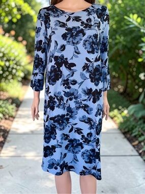 NWT J.Jill Blue Floral Midi Dress Pockets Soft Stretch Knit Size Medium
